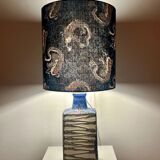 Exceptional floor lamp in Scheurich fireplace vase.