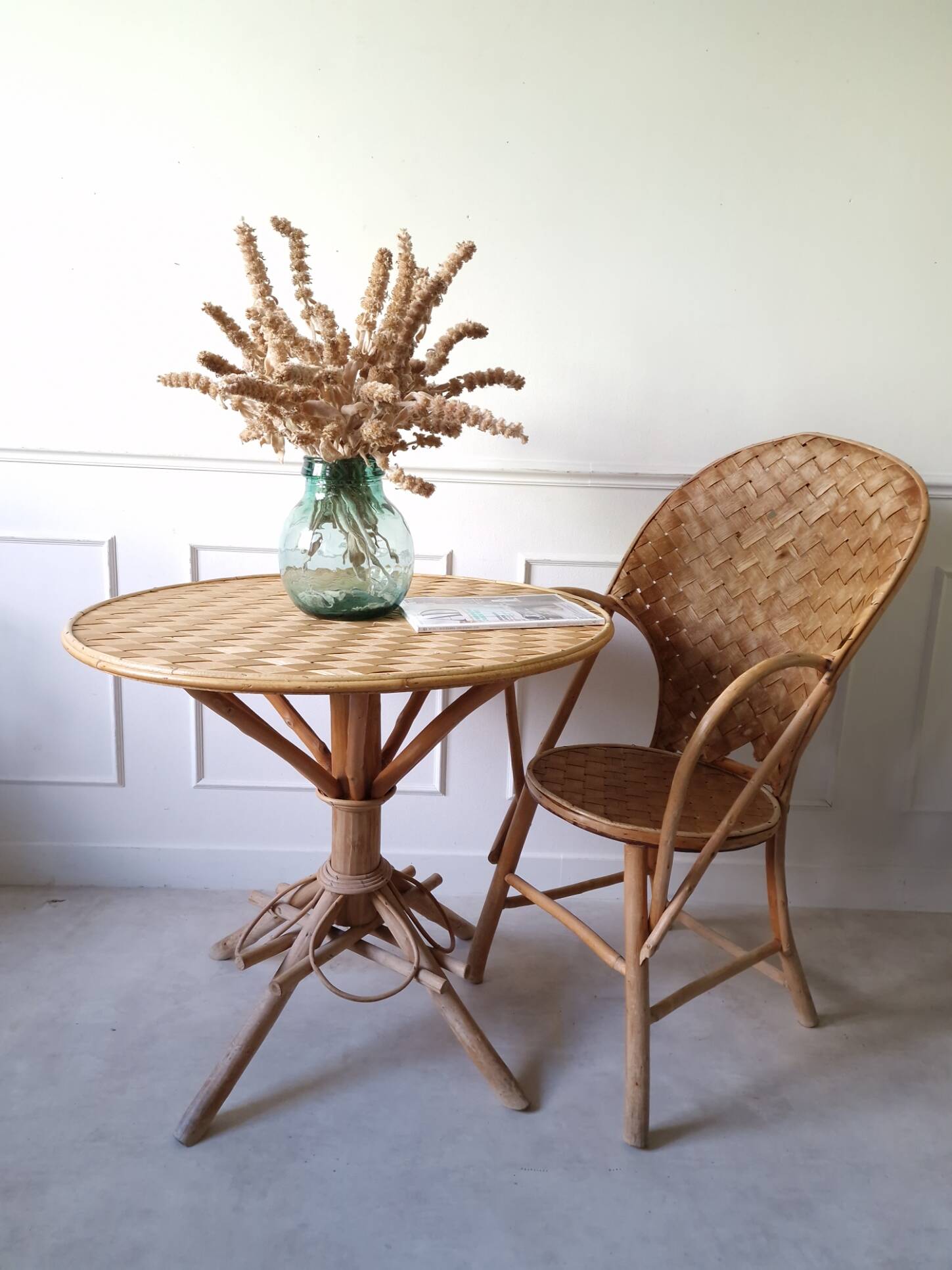 Vintage table and chair