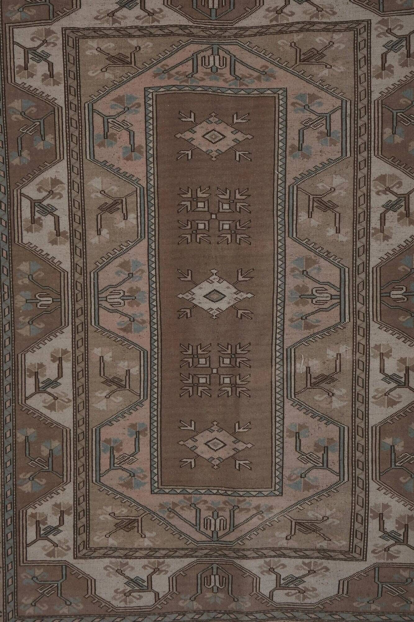 Vintage Turkish Oushak rug 217x272 cm