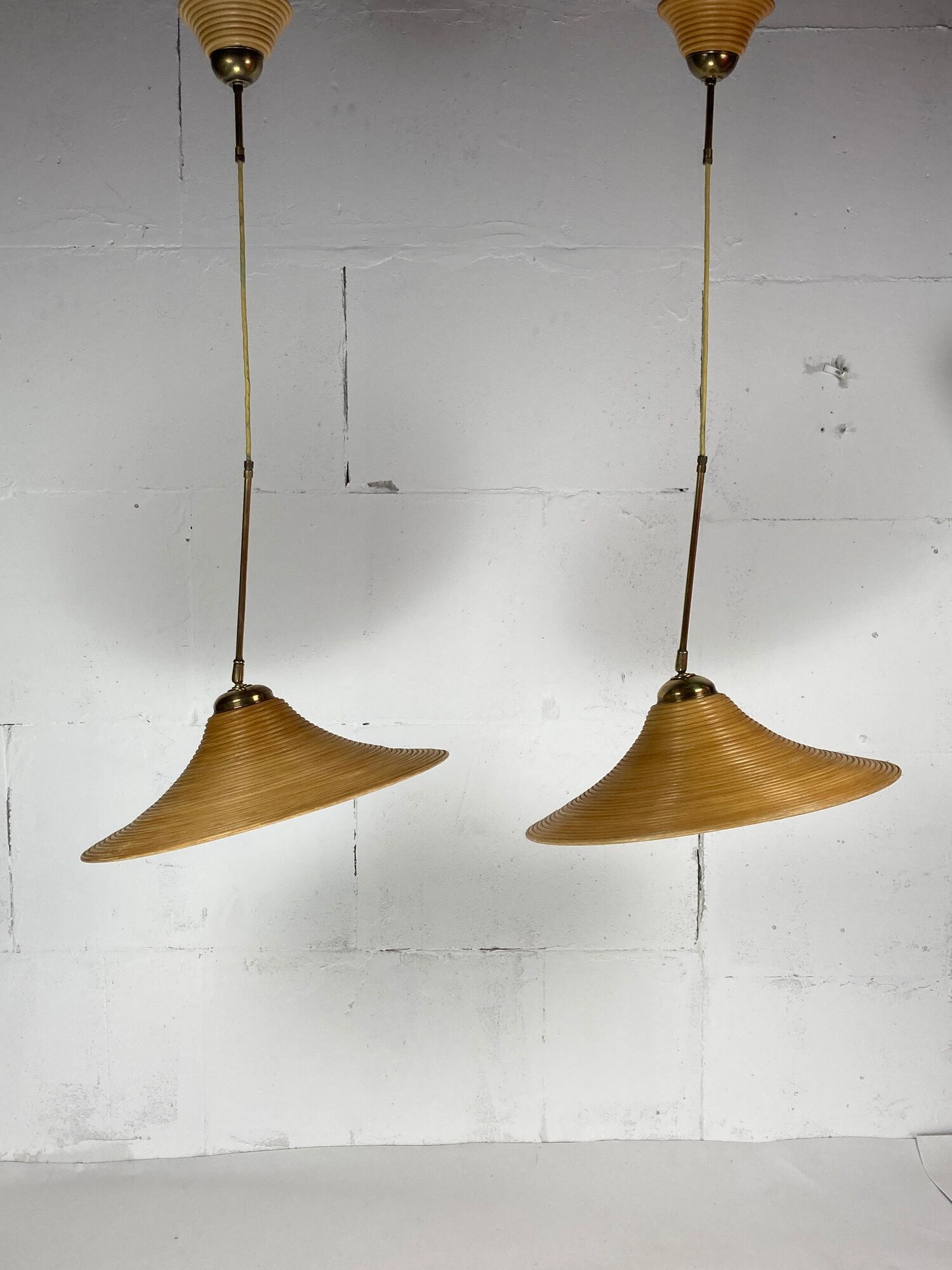 Pair pencil reed rattan bamboo and brass pendants, Italy 1970s
