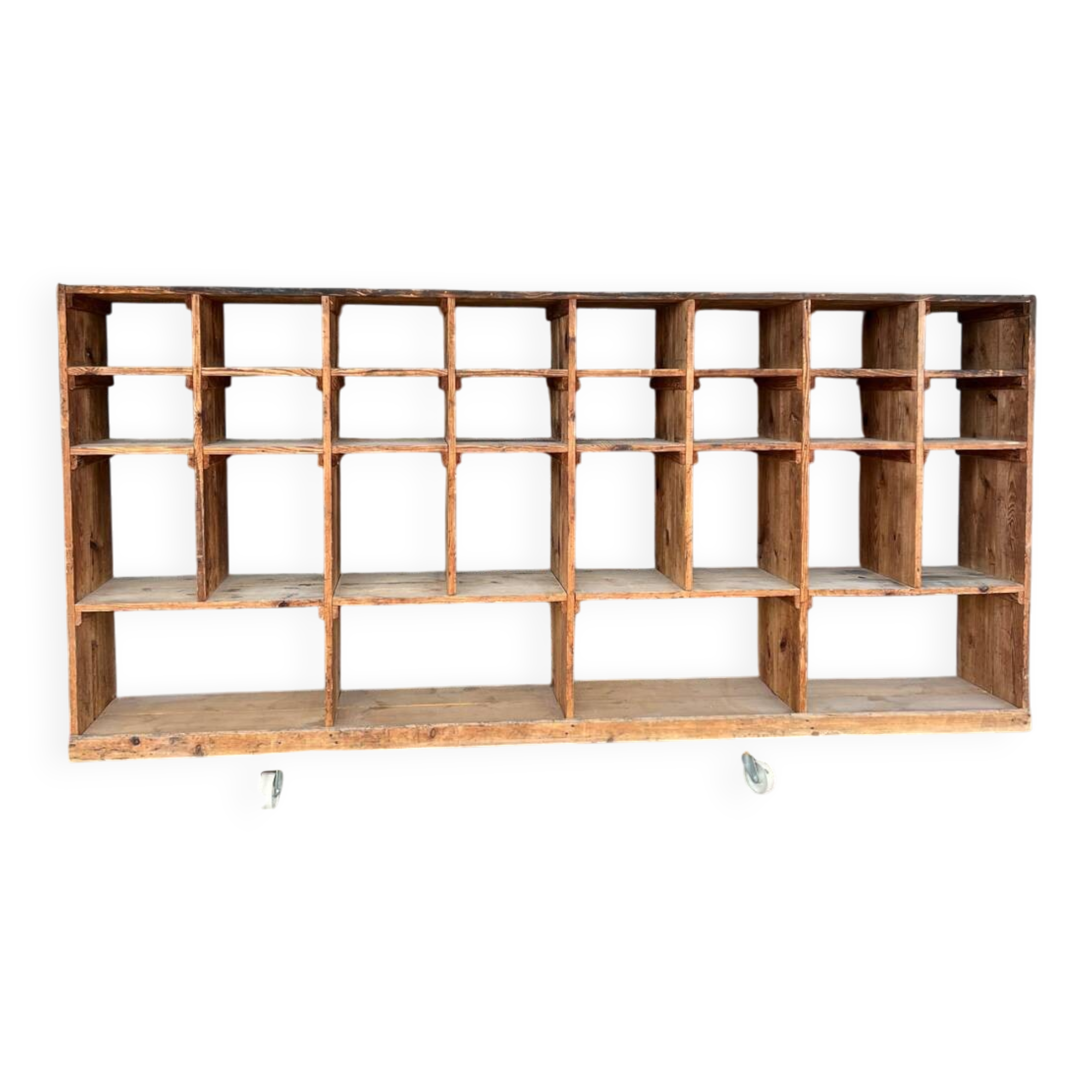 Ancien casier d’atelier