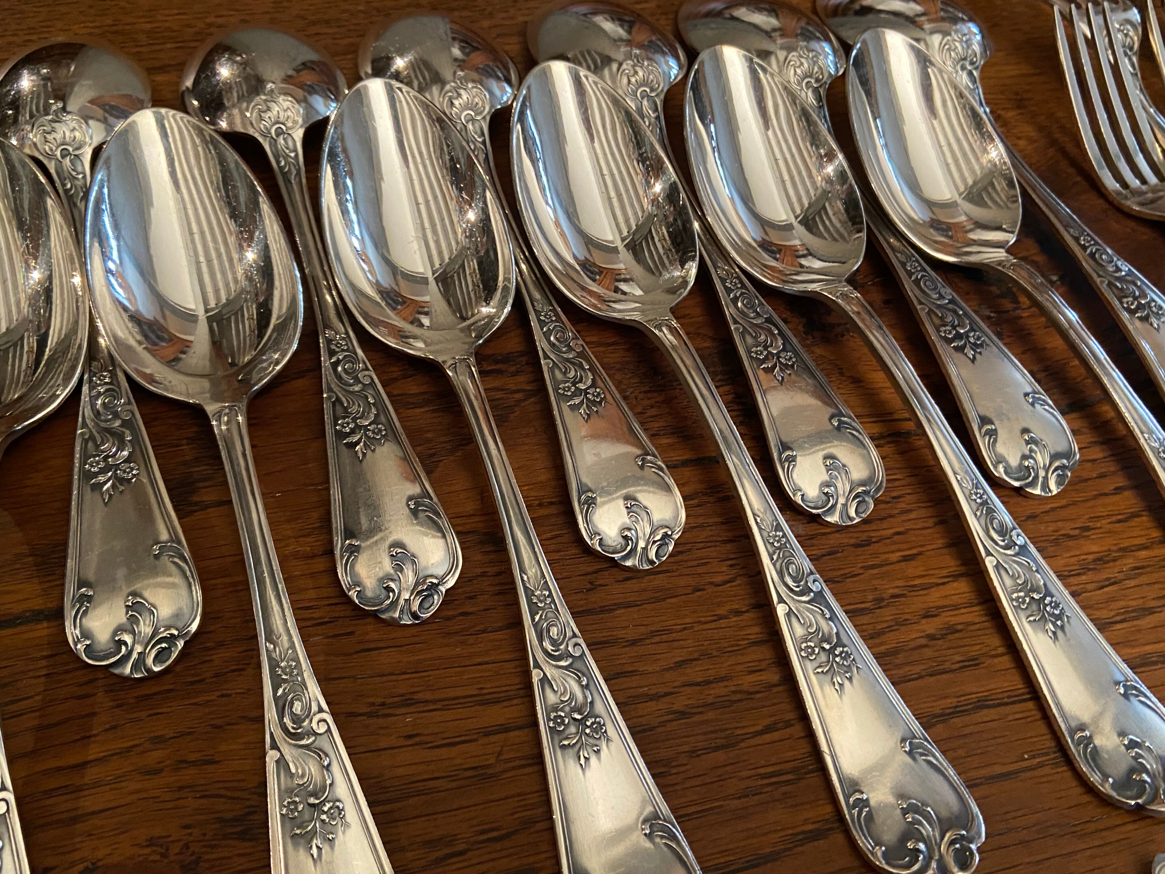 Silver-plated metal cutlery in Louis XV style