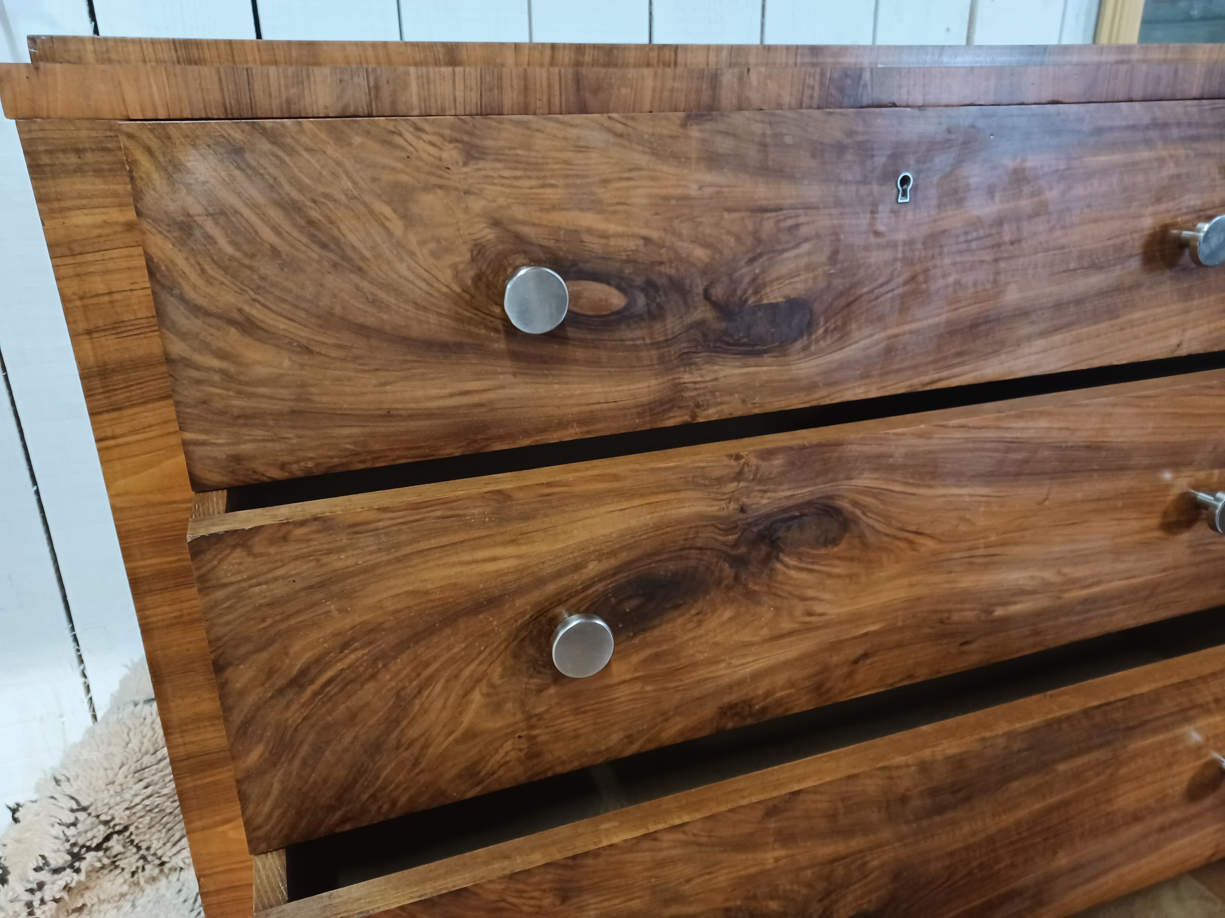 Art Deco chest of drawers