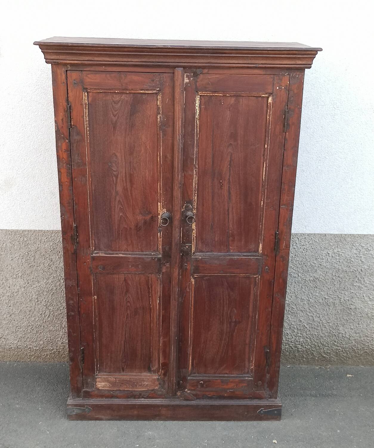 Armoire ancienne en bois