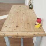 Farm table