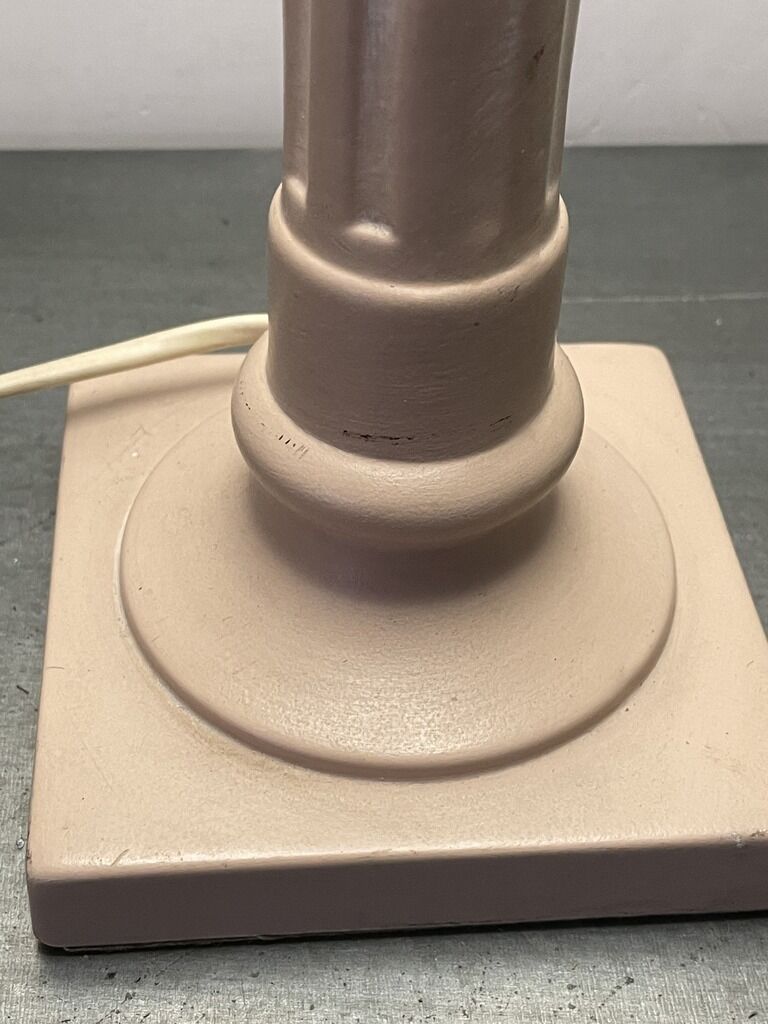Classic pink lamp