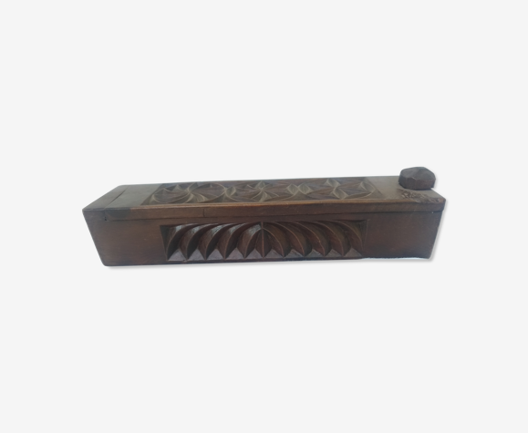 Plumier en bois decoré