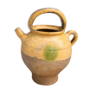 Grande cruche ancienne