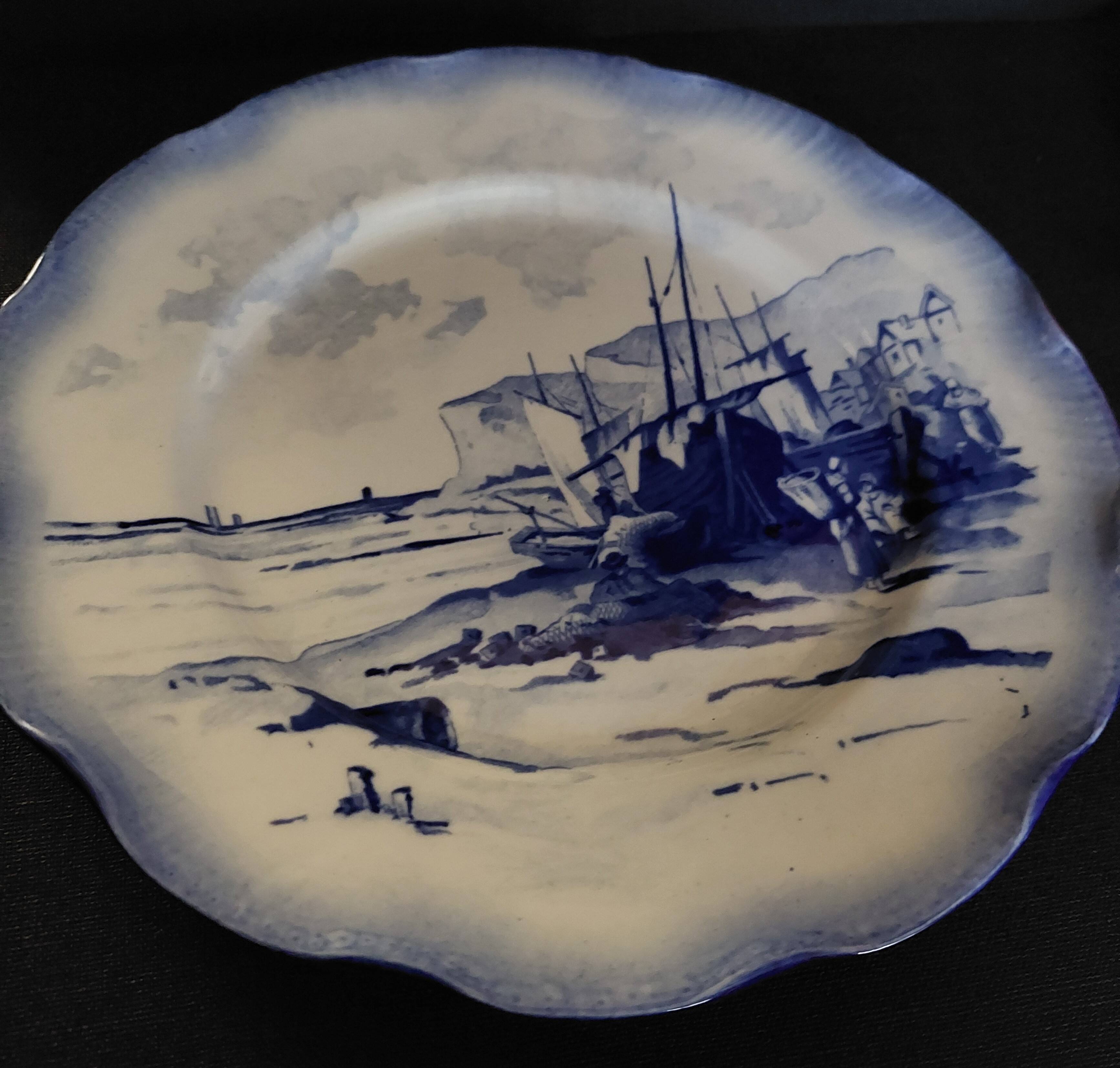 Sarreguemines earthenware plate with Marine decor late 19th century early 20th century