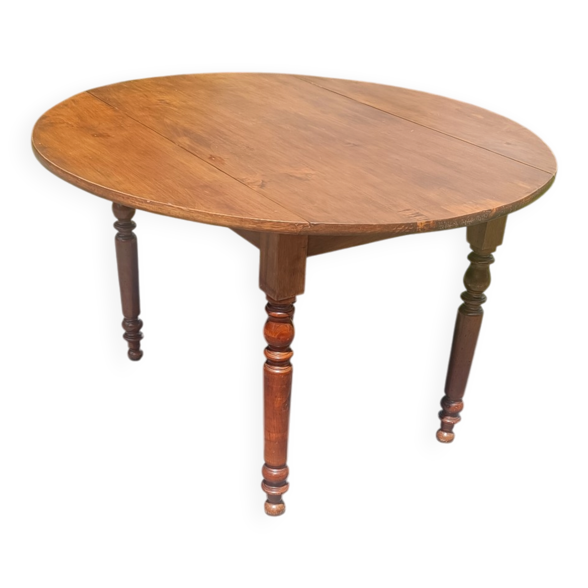 Folding wooden round table – Ø 115 cm