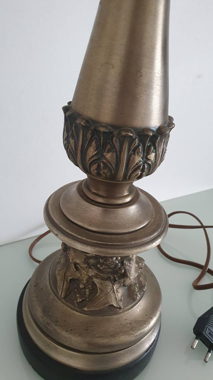 Large metal vine leaf lamp base