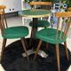 Ensemble guéridon et 3 chaises de bistrot vintage années 1960
