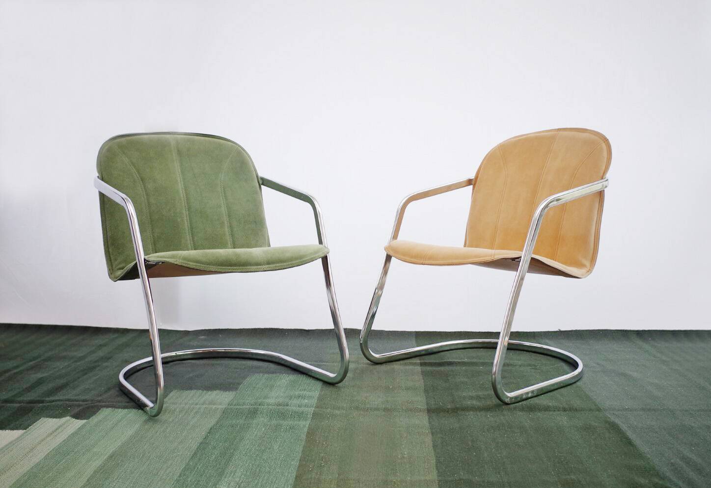 2 chaises vintage cantilever chrome