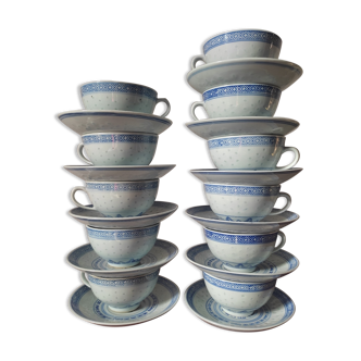 11 cups and saucers in vintage Chinese porcelain