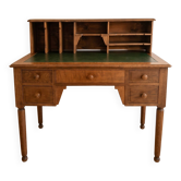 Bureau ancien à gradin en bois et sous-main vert