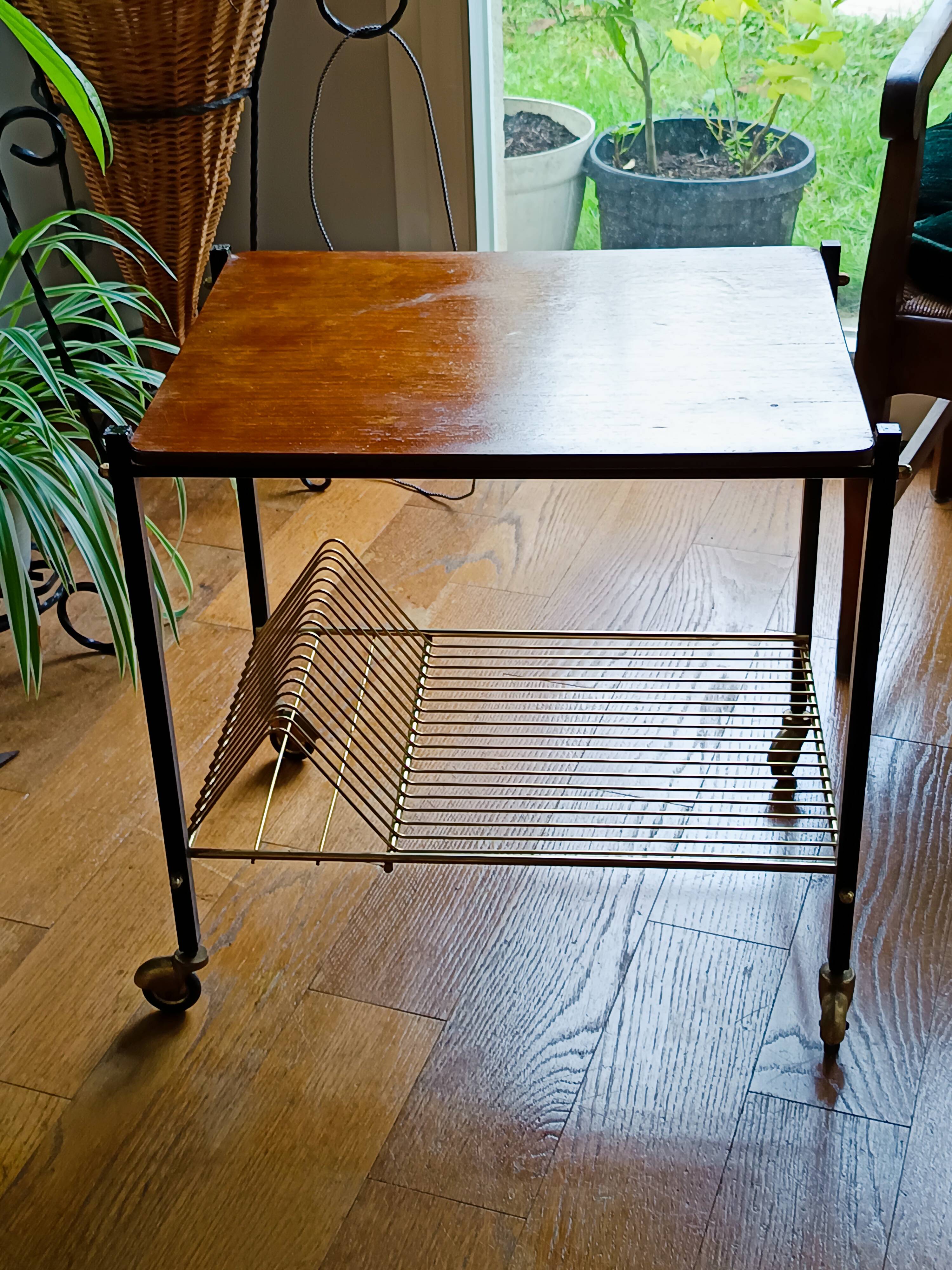 table roulante porte vinyles vintage des années 60 dessus bois