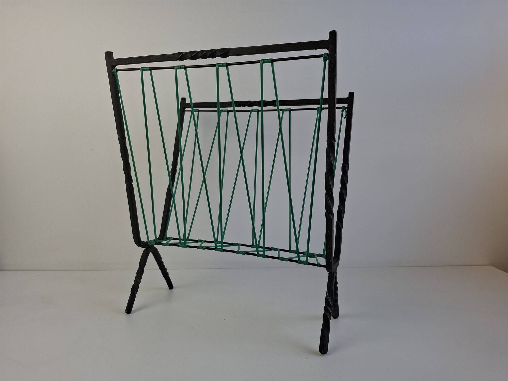 1960 Czechoslovakian Mid-Century Magazine Rack with Green Wire