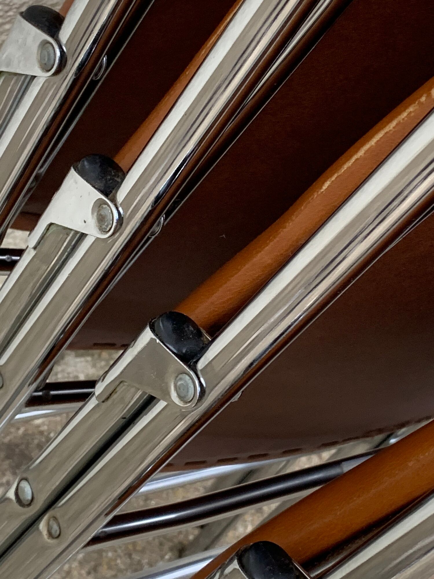 4 folding chairs chromed metal and Skaï fawn 1970