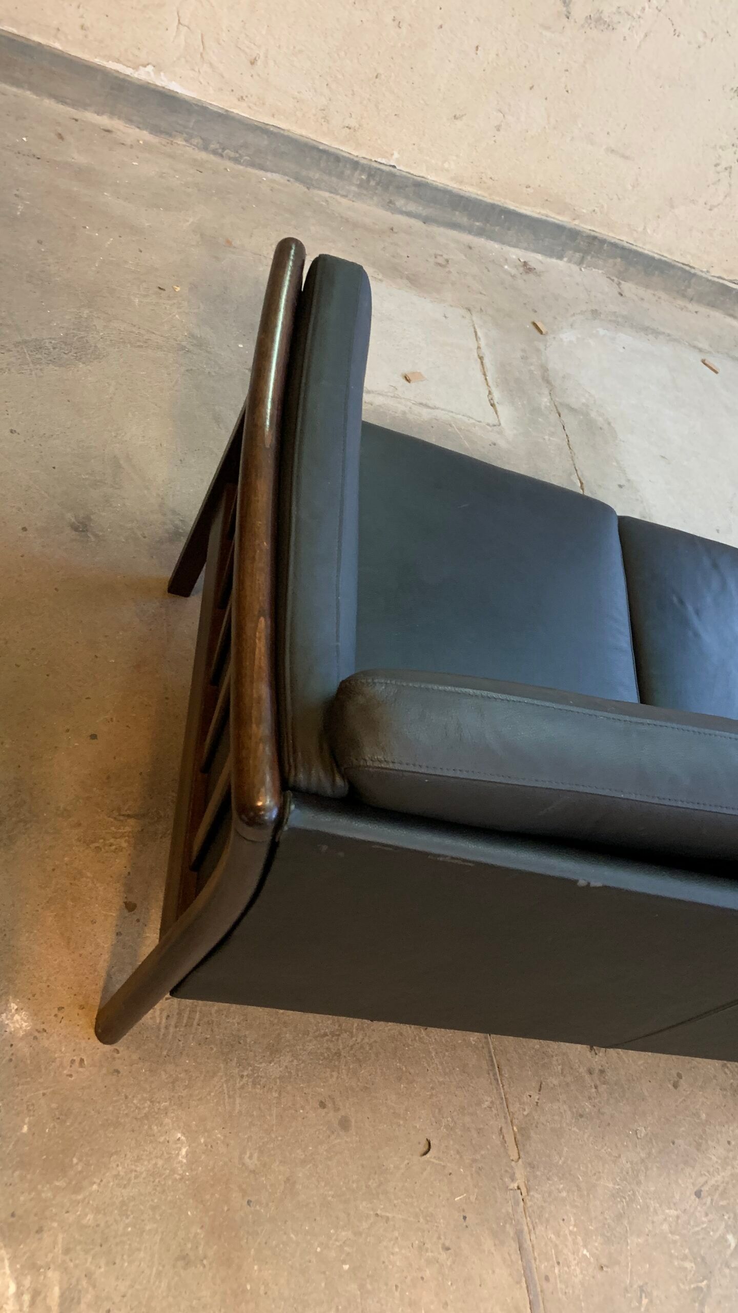 Black 3 seat leather sofa, Denmark 80/90