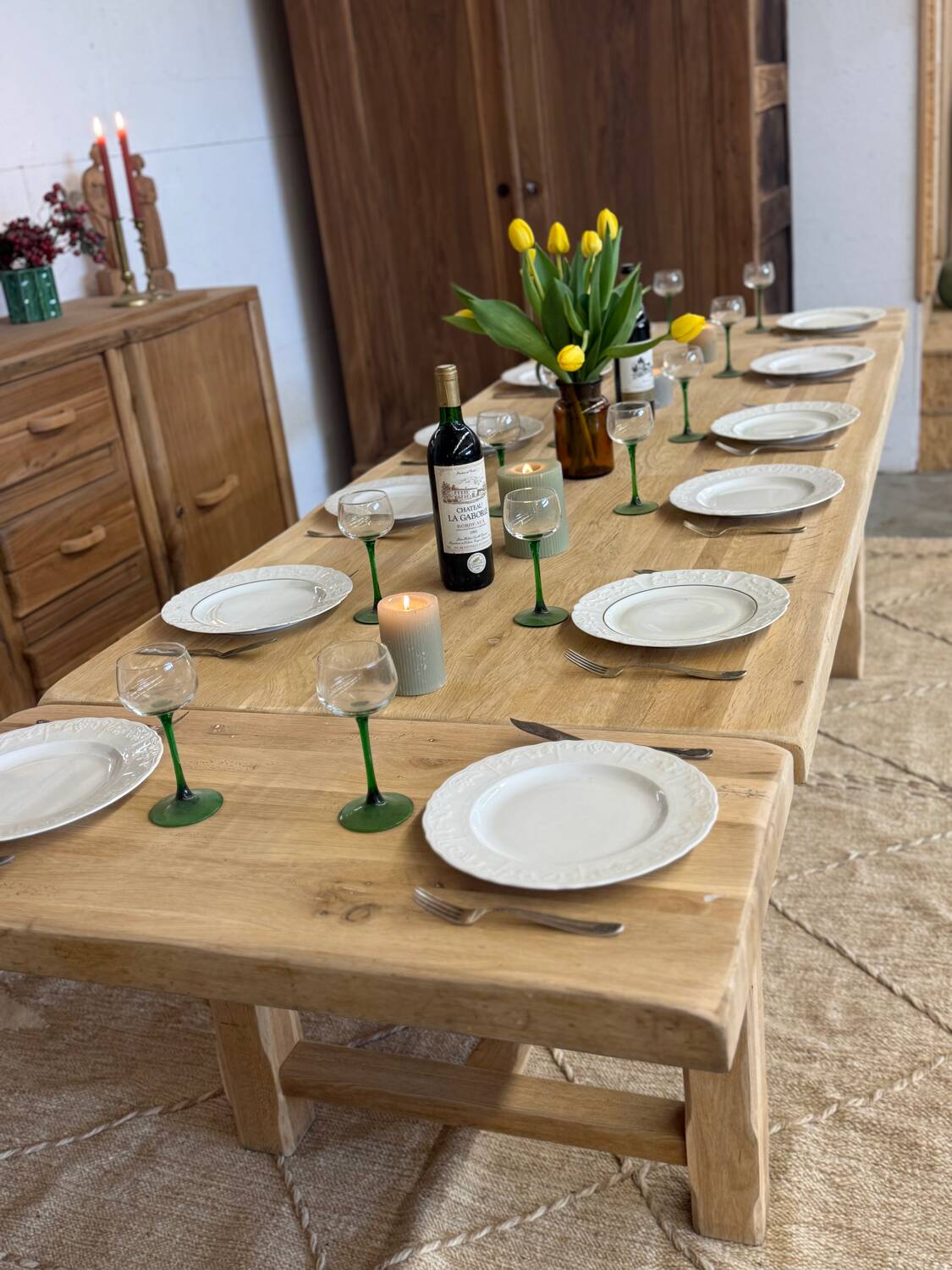 Farm table with extensions