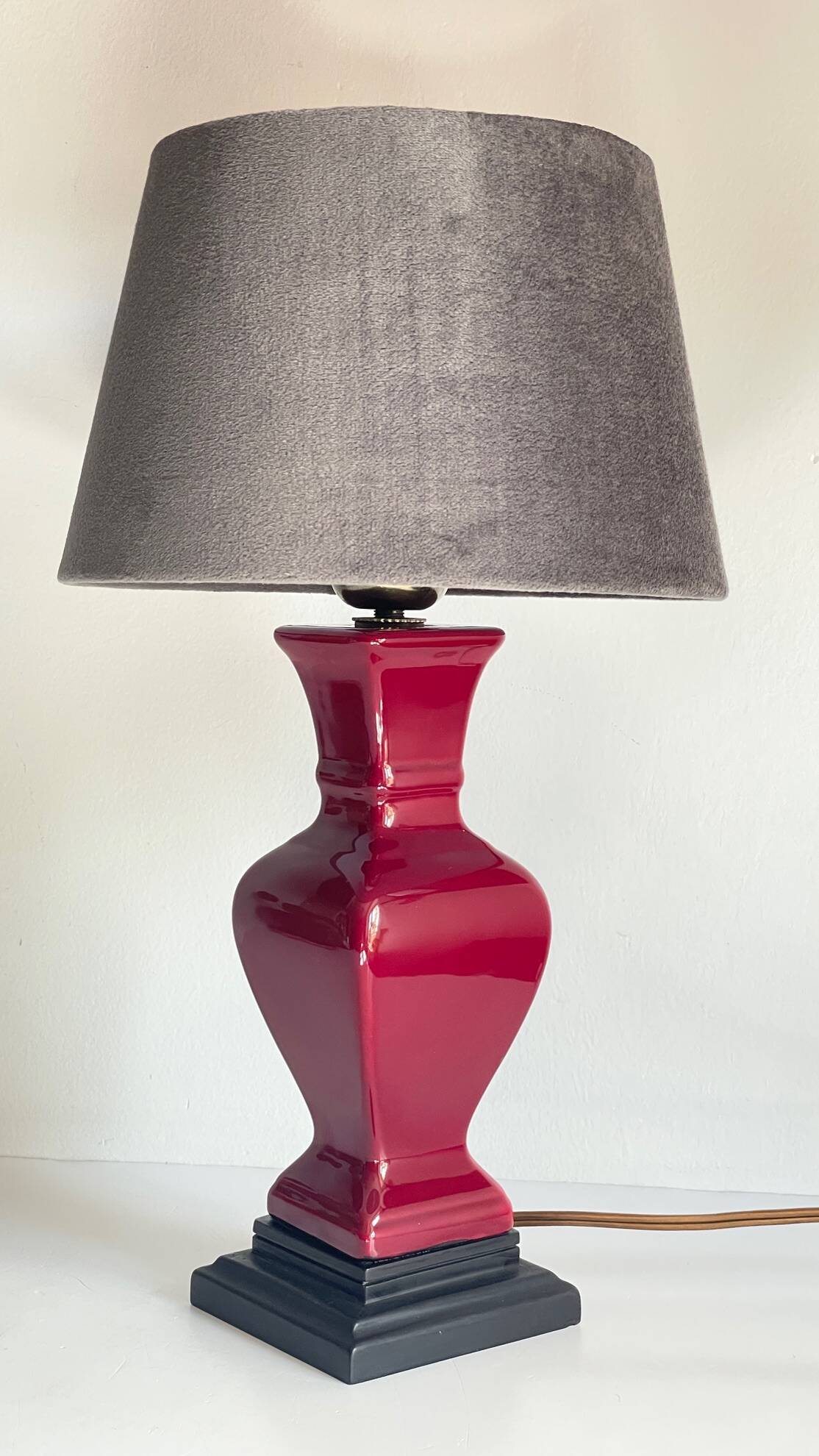 Ceramic lamp and vintage velvet