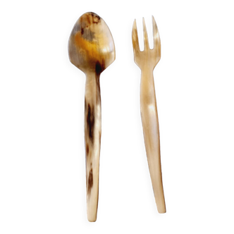 Large 32 cm salad servers in handcrafted deer antler, luxury at the table.