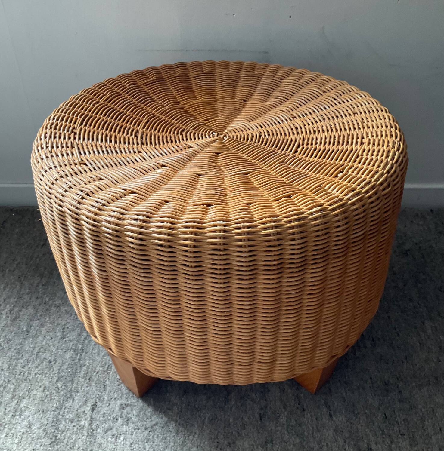 Vintage wicker pouf