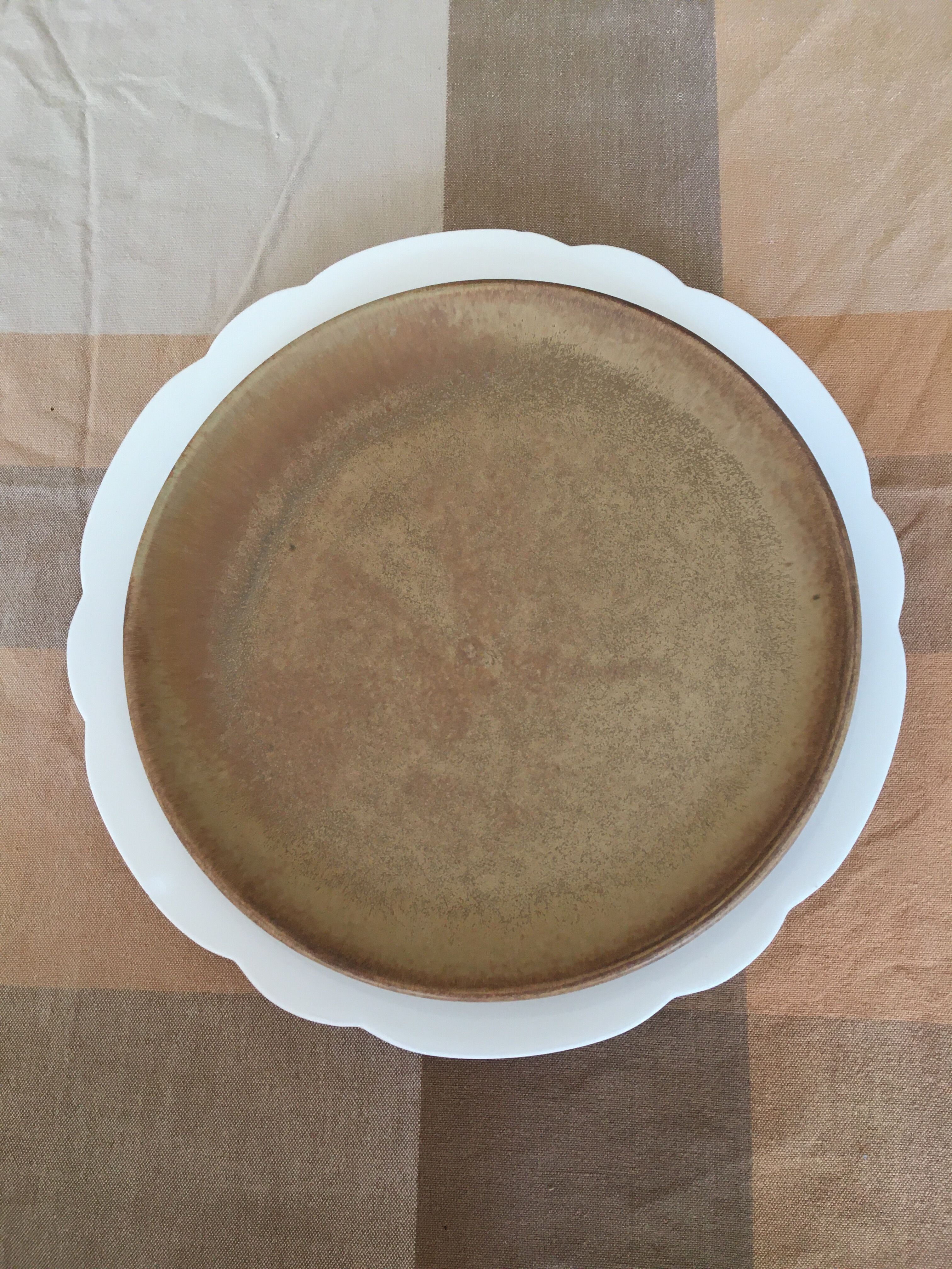 Lot of 8 flat sandstone plates