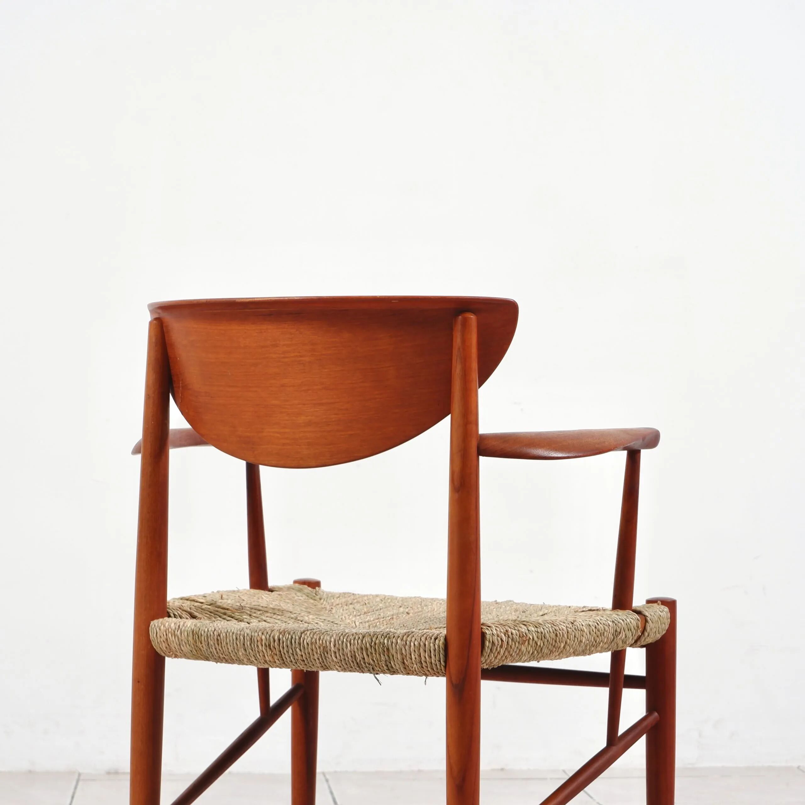 Set of model '317' & '316' by Hvidt & Molgaard-Nielsen for Søborg, fresh weaving