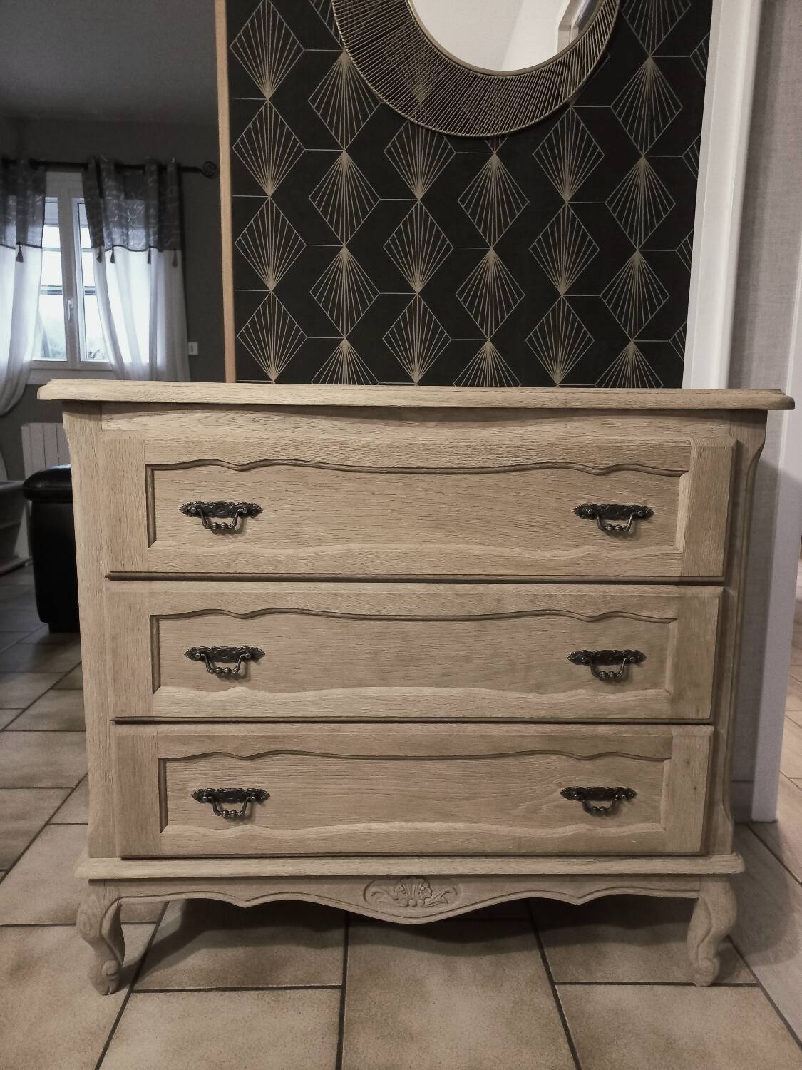 Sandblasted chest of drawers