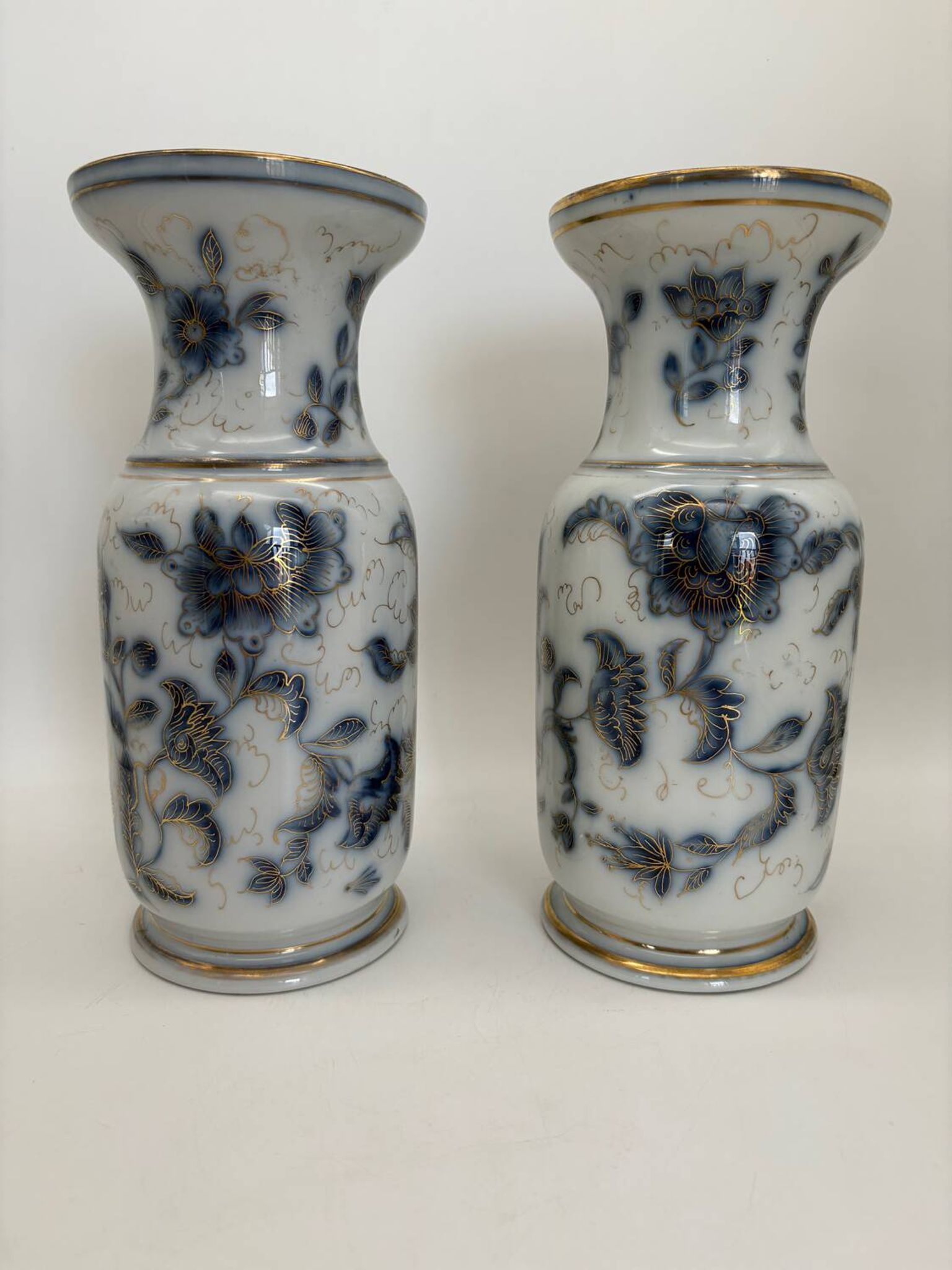 Pair of Bayeux porcelain baluster vases, 19th century