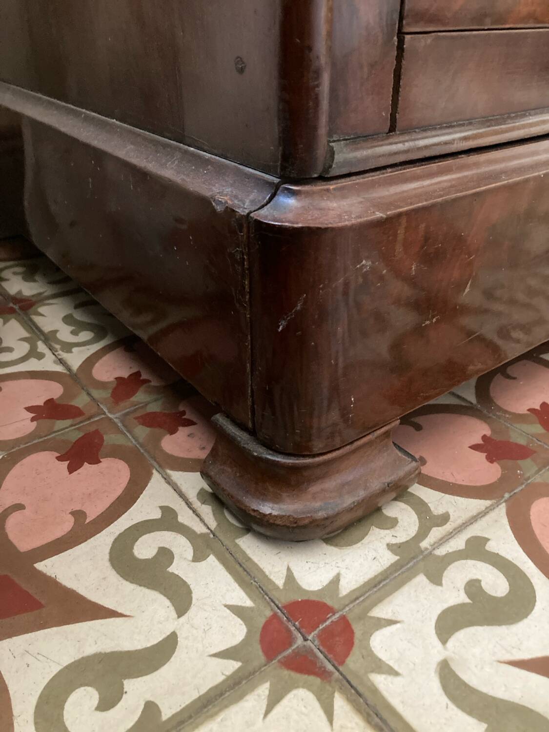 Louis Philippe chest of drawers