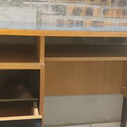 Bureau vintage bois années 1950, plateau bleu
