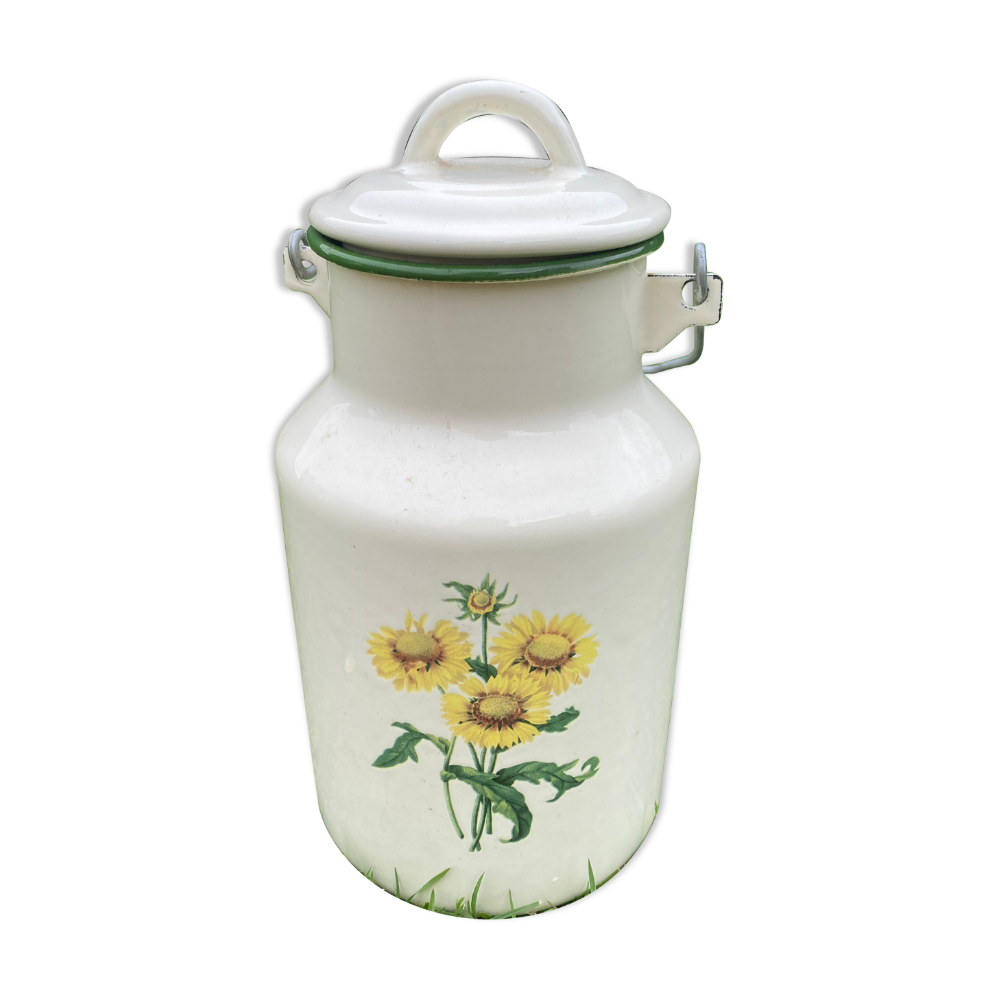 Enamelled old milk pot