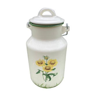 Enamelled old milk pot