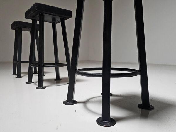Ensemble de 3 tabourets brutalistes, Belgique, 1970
