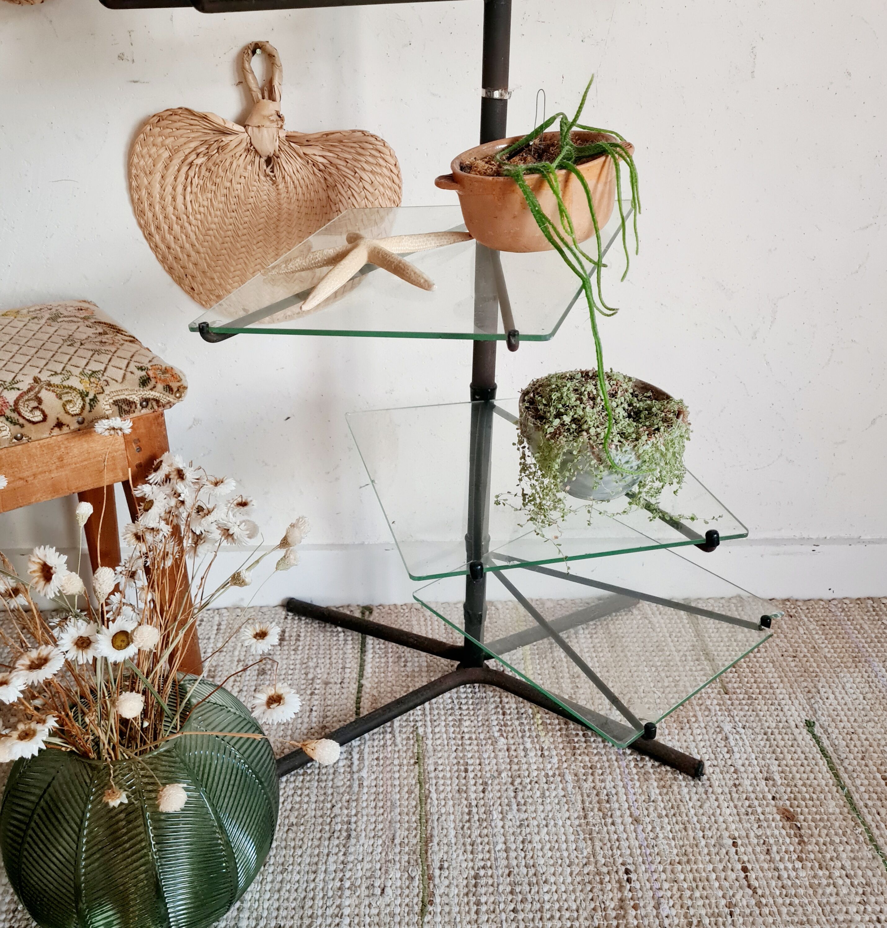 Retro metal and glass merchant shelf -