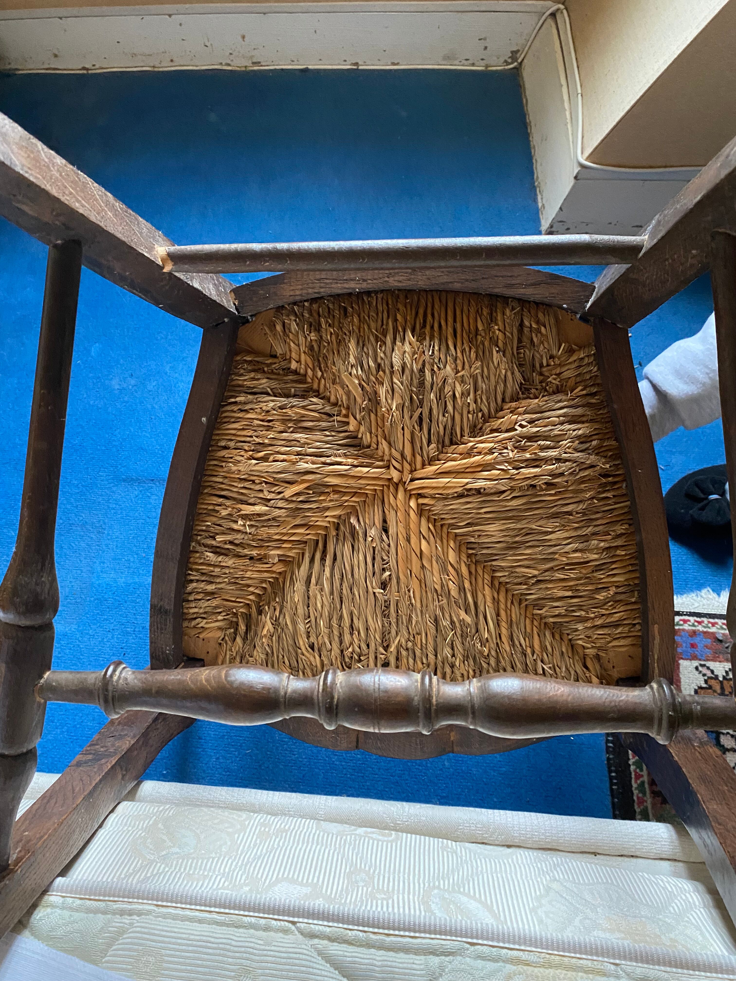 Set of 2 wooden armchairs