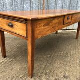 Table de ferme ancienne en cerisier massif avec 3 tiroirs et 1 tirette.