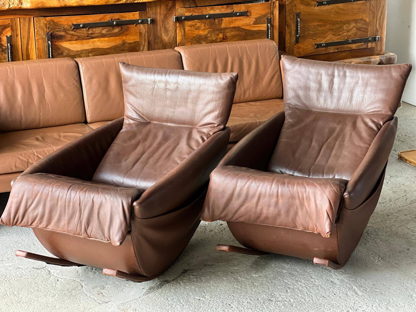 Pair of rocking chairs by De Sede, Switzerland 1970 in brown buffalo leather.