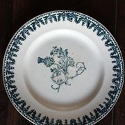 A set of 6 mismatched blue and pink floral dinner plates from Terre de Fer, Digoin.