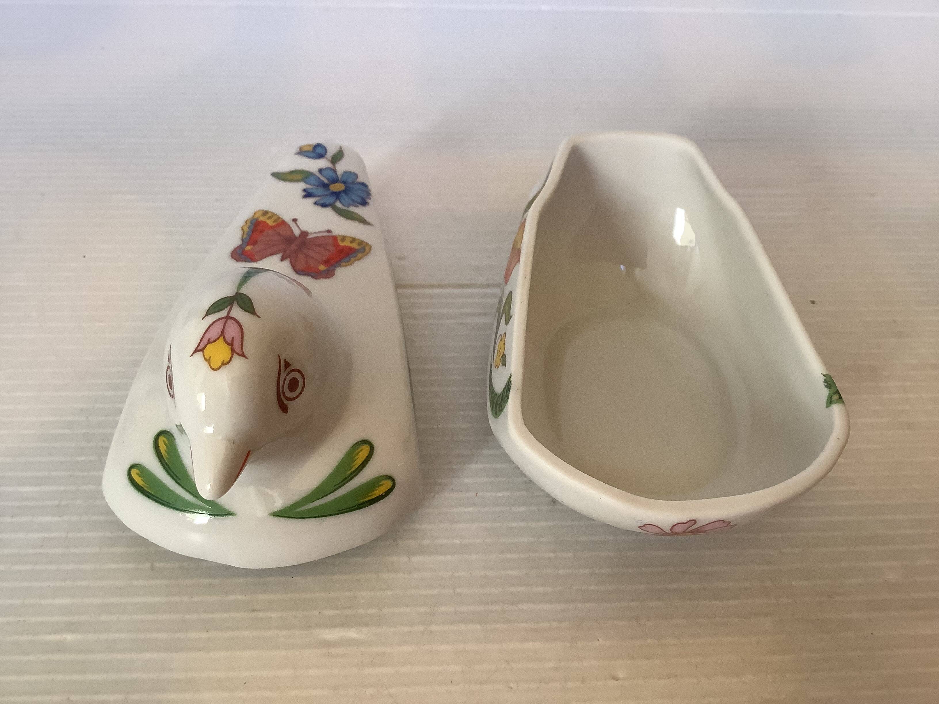 Small bird pocket emptying ring holder butterflies and flowers
