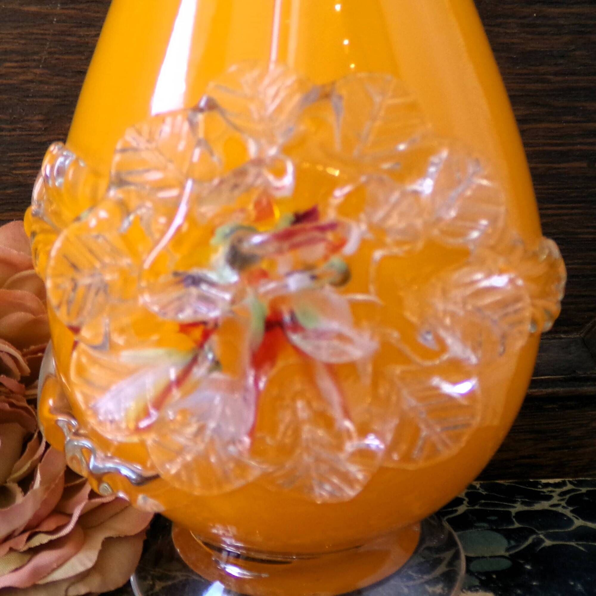 Vase orange Murano fait main avec détails floraux en verre transparent