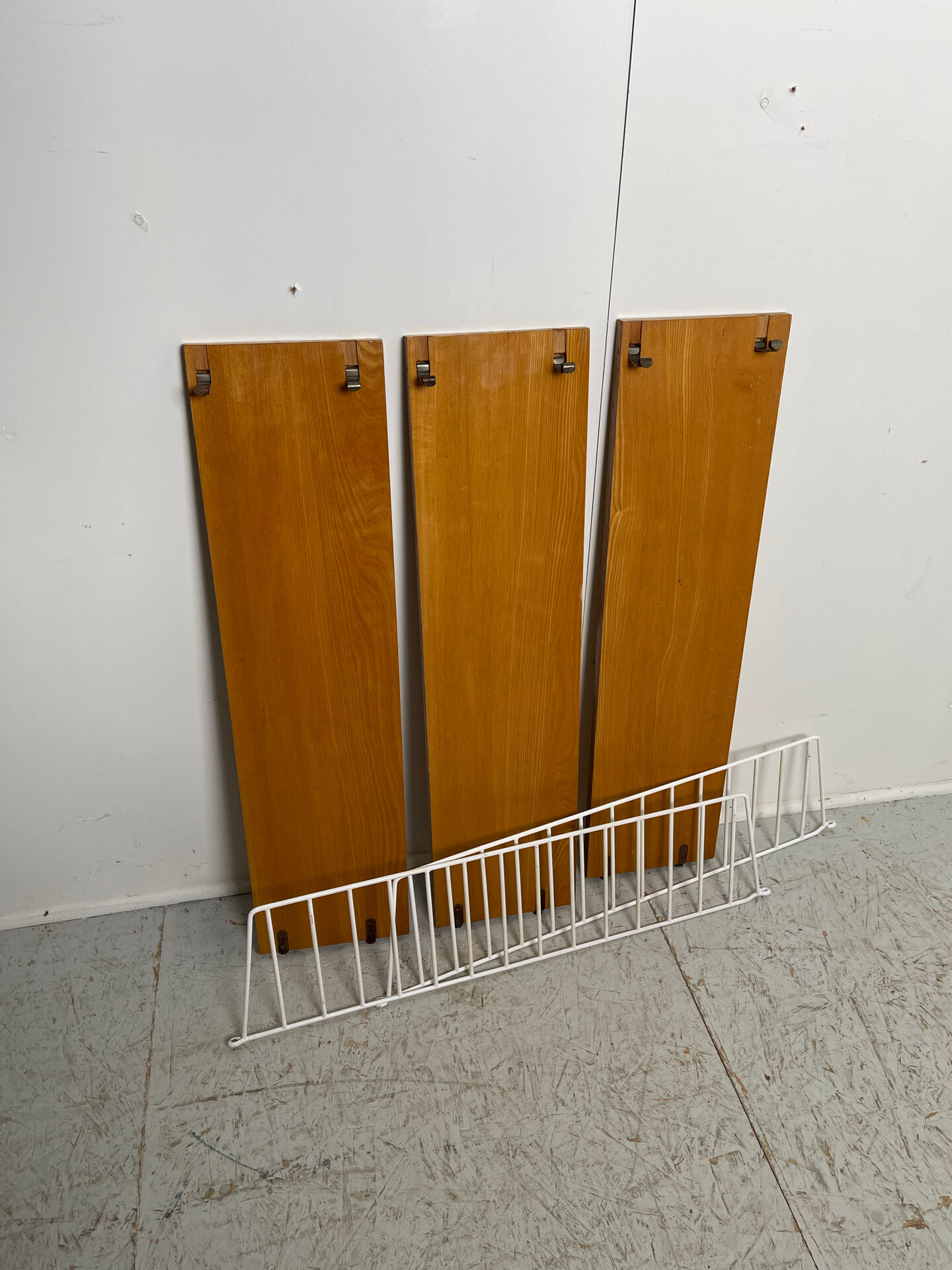 String shelf by Nisse Strinning 1960