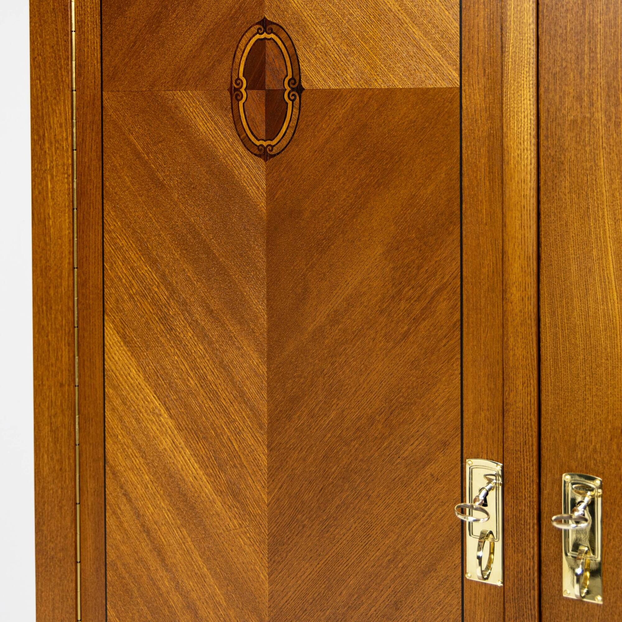 Large Art Nouveau cabinet in marquetry oak 1918-1930