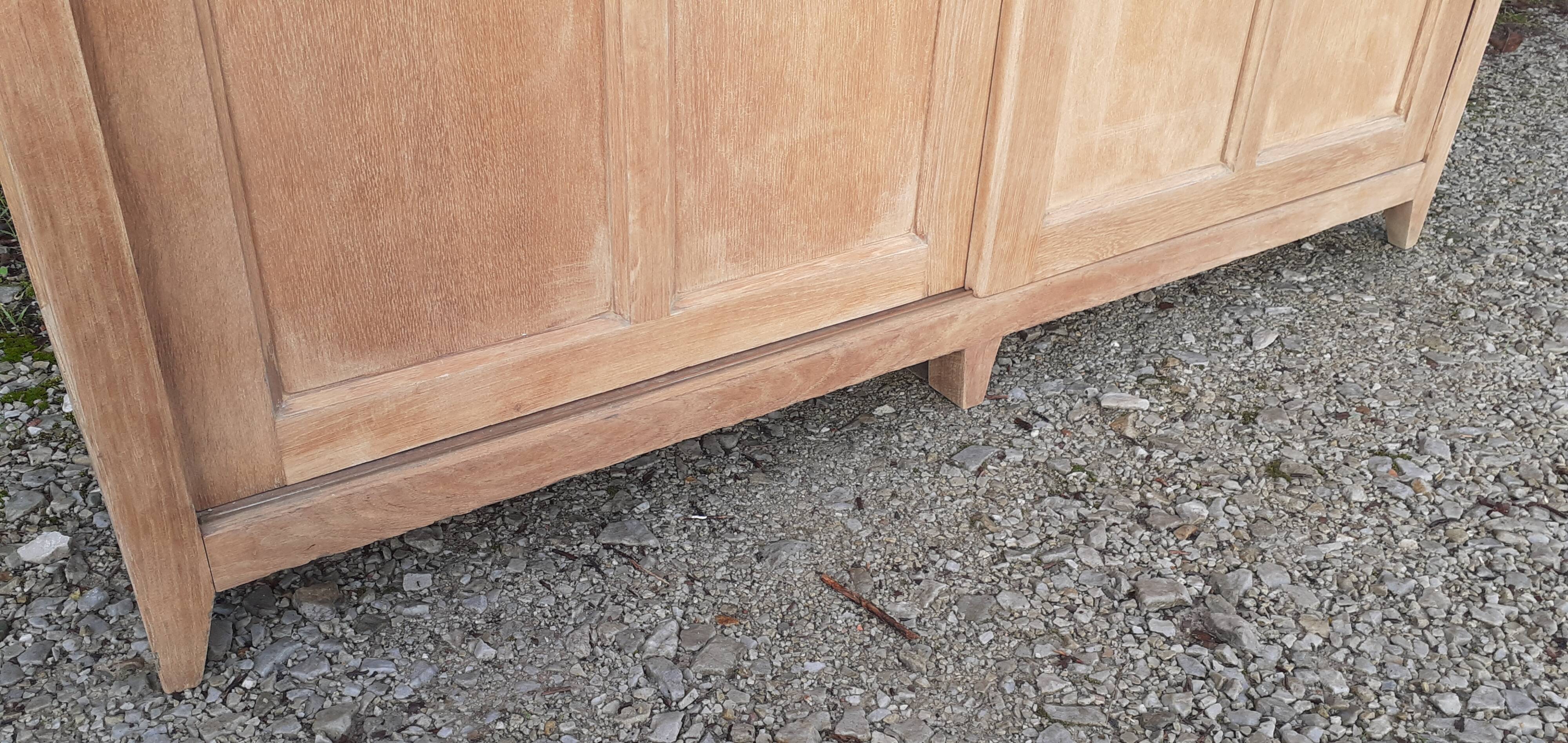 Parisian buffet 2 sliding doors raw wood oak