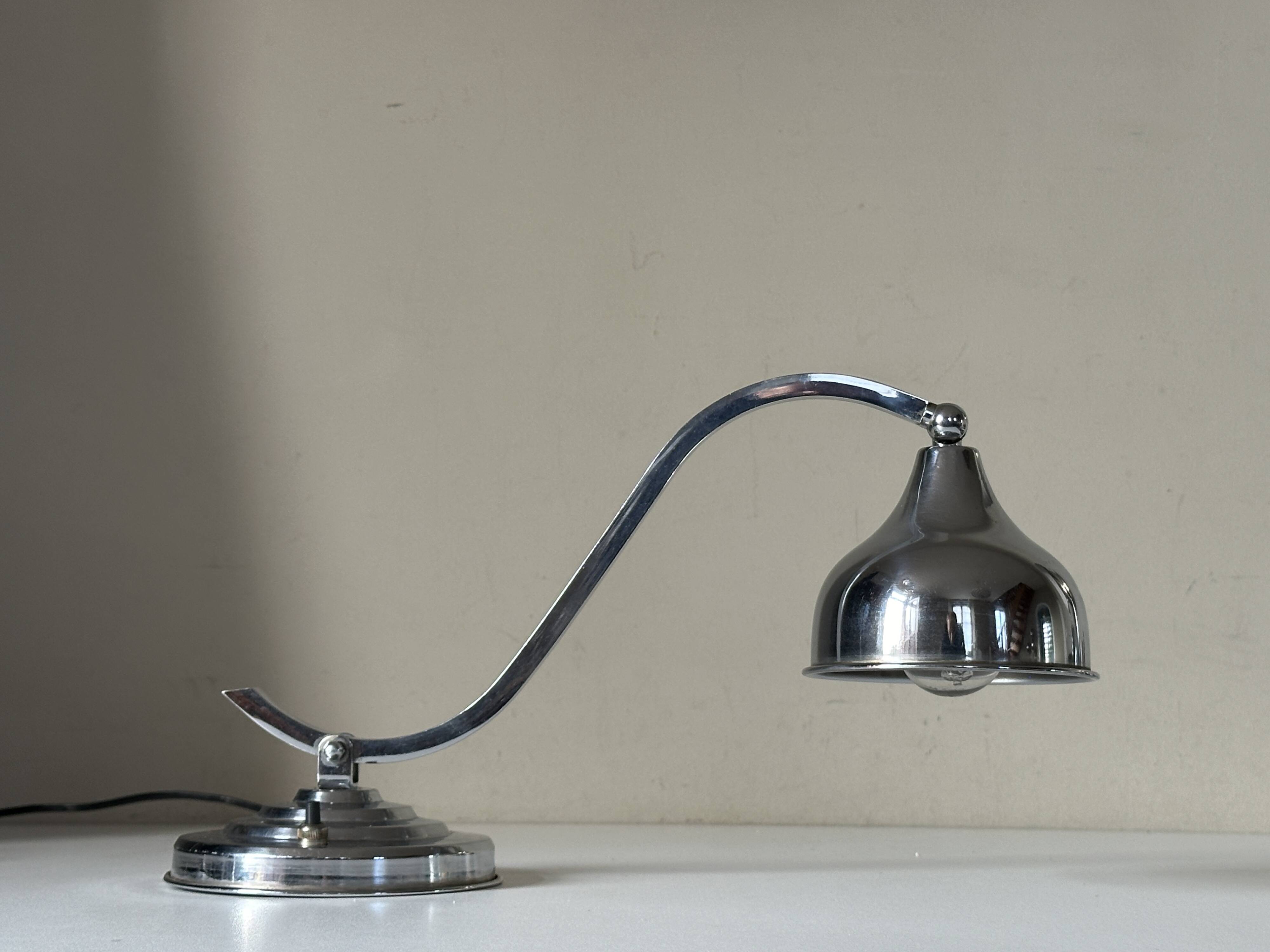 Vintage 50s design swan neck lamp