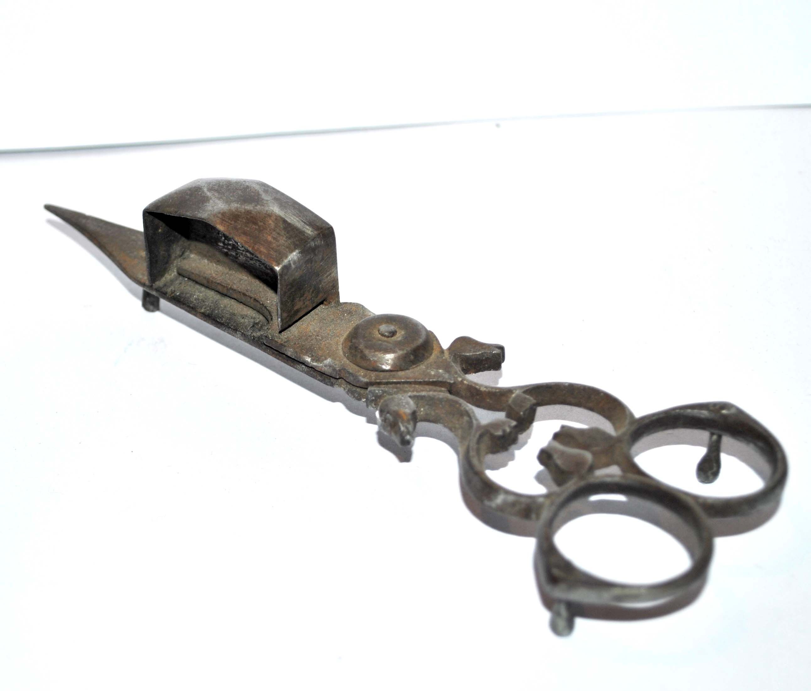 Old iron speckle - Extinguisher candle church Candlestick 19th century