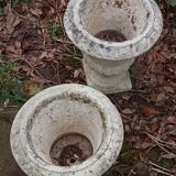 Pair of Medici vases in reconstituted stone