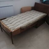 Fauteuil club "moustache" convertible